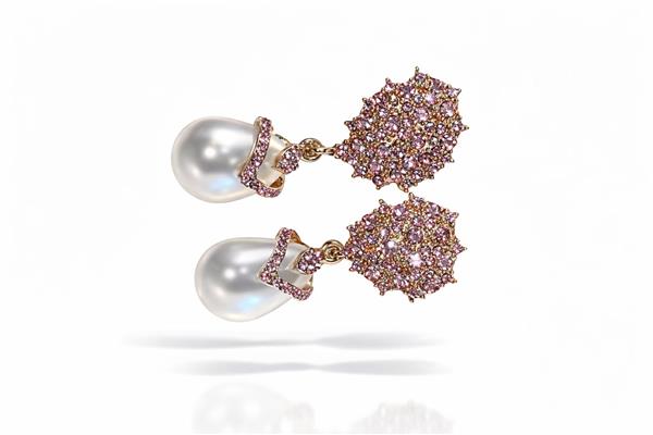 Amaya Pembe Pırlanta Görünümlü Taşlı İncili Sallantılı Küpe